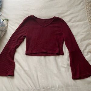 Burgundy crop top with long sleeves